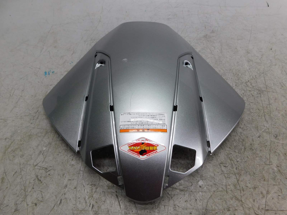 Пластик бардачка Honda NC700X RC63 64101-MGS-D300.