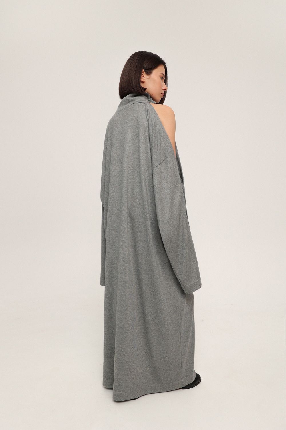 Платье трикотажное на пуговицах