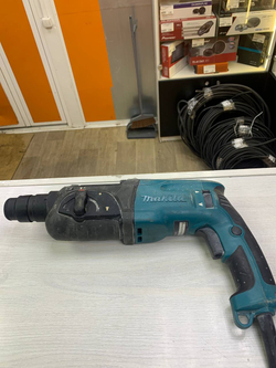 Перфоратор Makita HR2470