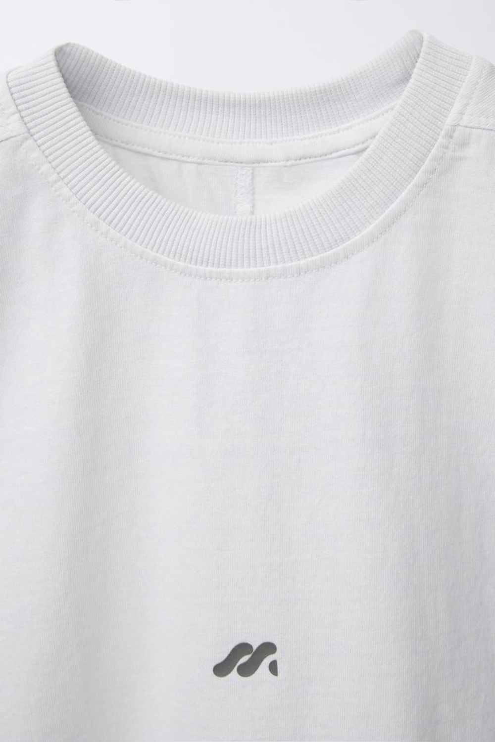 ZARA ФУТБОЛКА С ЛОГОТИПОМ, КАМЕННО-СЕРЫЙ