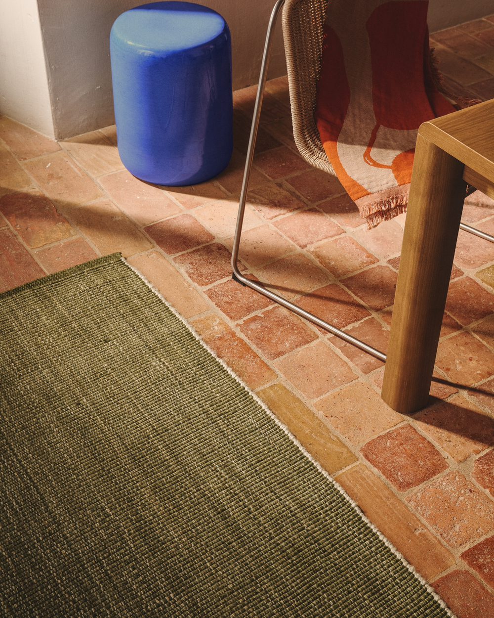 Ковер Tirla зеленого цвета, 100% ПЭТ, 200 x 300 см