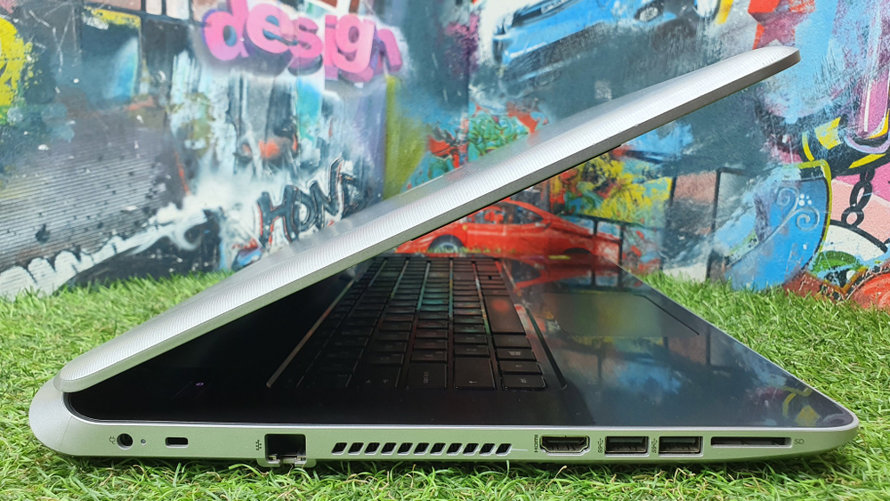 Игровой 17" HP i3-4/4 Gb/GeForce 830M 2 Gb