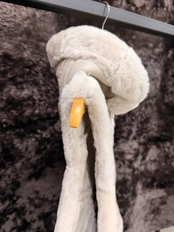 Жилет из натуральной овчины. С капюшоном, 48 Размер