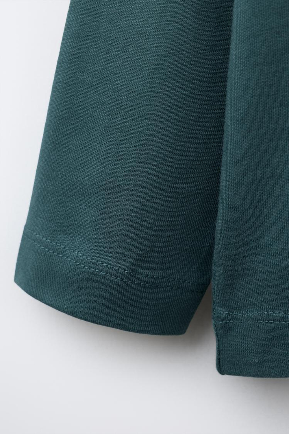 ZARA ФУТБОЛКА С РЕЗИНОВОЙ АППЛИКАЦИЕЙ, ЗЕЛЕНЫЙ