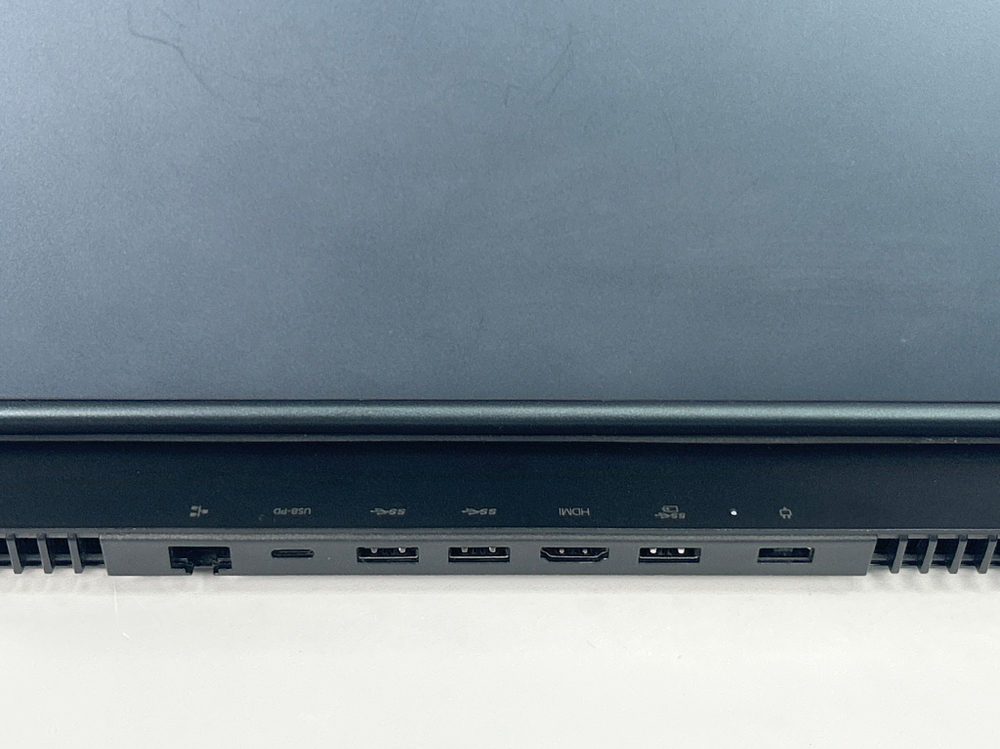 Ноутбук Lenovo Legion 5-15ACH6A (82NW001ERU) 15.6 "/ AMD Ryzen 5 5600H/RAM 16 GB/SSD 512 GB/AMD Radeon RX 6600M 8GB/1920x1080/IPS 165Hz/Windows 11/Подсветка кл-ры:LED/черный. Состояние: C1