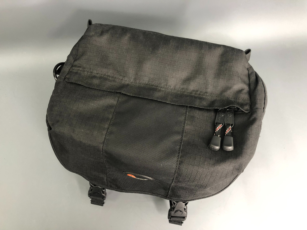 Lowepro Stealth Reporter 300 AW