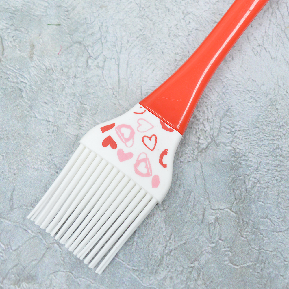 Набор кисточка и лопатка силиконовые "Сердечки" 22,2*4см