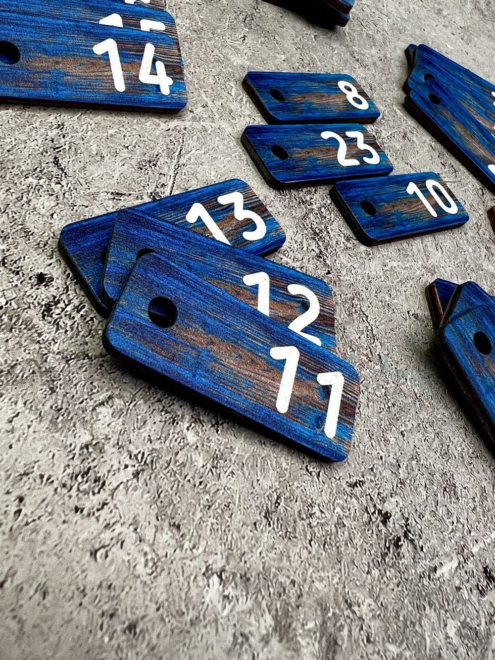 Номерки для ключей 2х5см