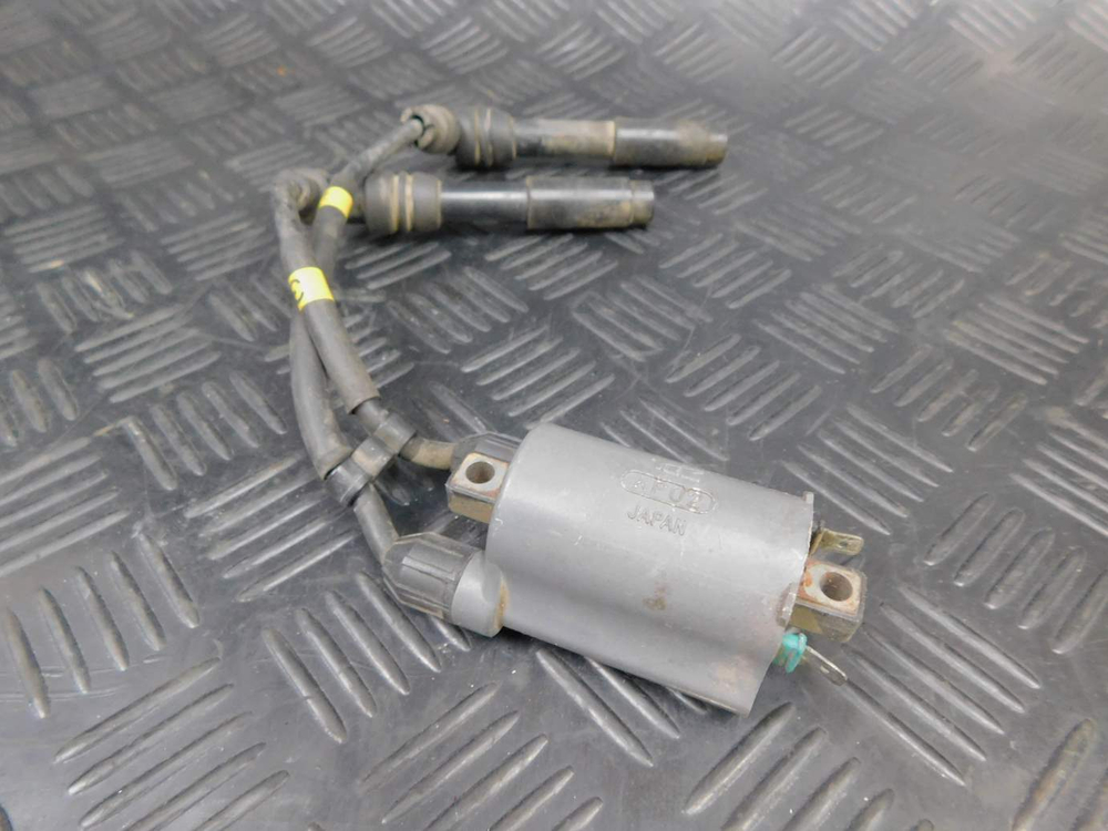 Катушка зажигания Kawasaki ZZR 400 98 (2-3 цилиндры) 053111