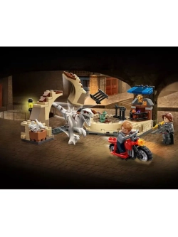 Конструктор Атроцираптор : погоня на мотоцикле 183 детали