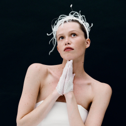 Перчатки короткие с бархатной вставкой