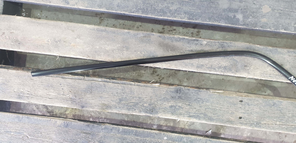 Молдинг стекла заднего левого Mercedes GLS (X166)  Б/У Оригинал A1666902980