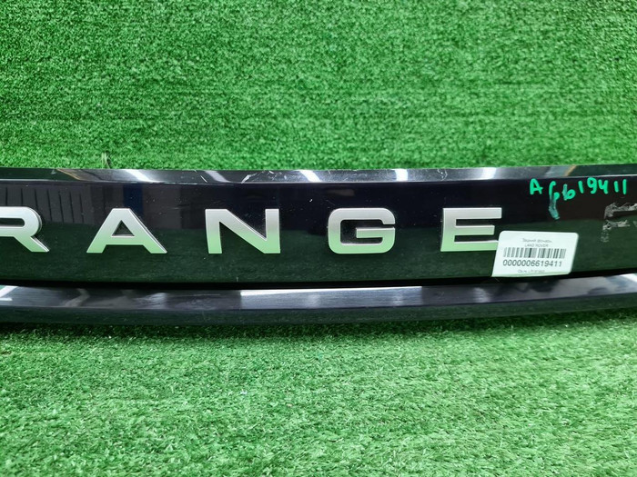 Фонарь крышки багажника Range Rover Velar (17-23)