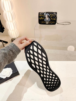 Кроссовки Chanel