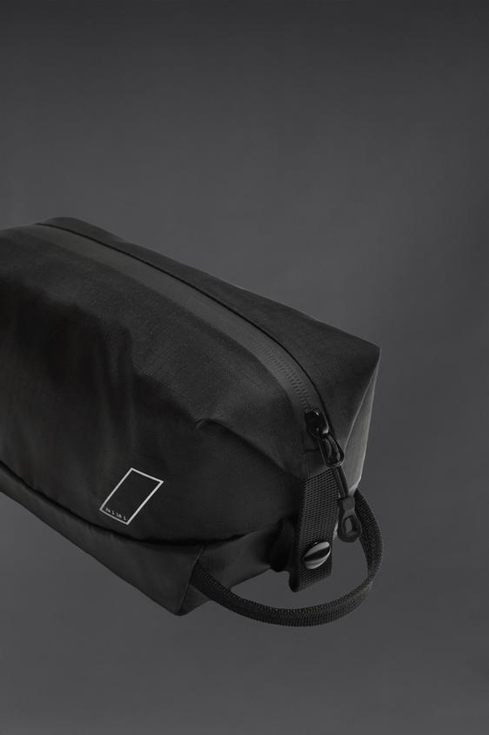 ZARA МИНИ-ПОЯСНАЯ СУМКА В СПОРТИВНОМ СТИЛЕ, ЧЕРНЫЙ