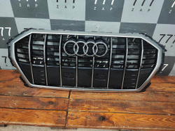 Решетка радиатора Audi Q3 (F3) 18-нв Б/У Оригинал 83A853651E