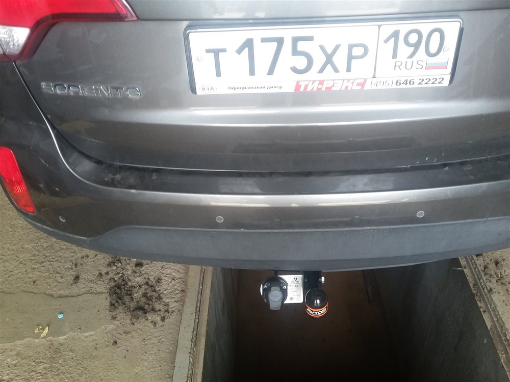 Фаркоп для Kia Sorento SUV 2012-2015/Hyundai Santa Fe 2012-2018г. (без электрики) (паспорт и сертификат) AvtoS.KI24