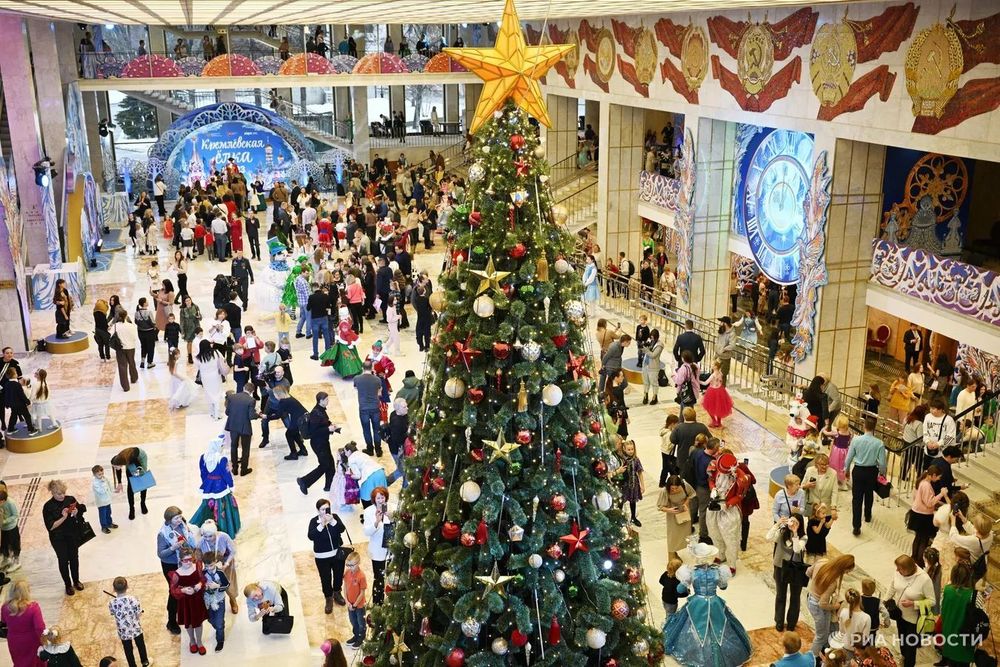 Макушка - звезда на елку «Рубиновая звезда»