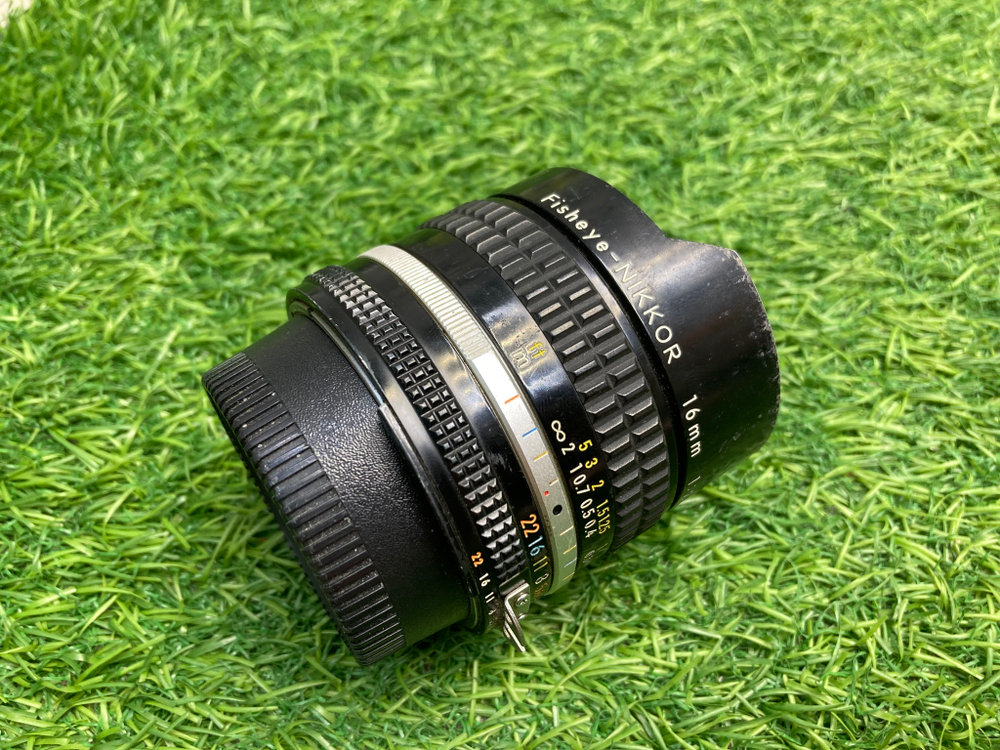 Nikon Fisheye-Nikkor 16mm 2.8