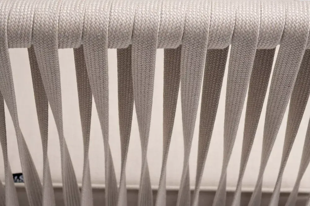 "Касабланка" диван 2-местный плетеный из роупа, каркас алюминий белый муар, роуп бежевый 20мм, ткань бежевая 15052