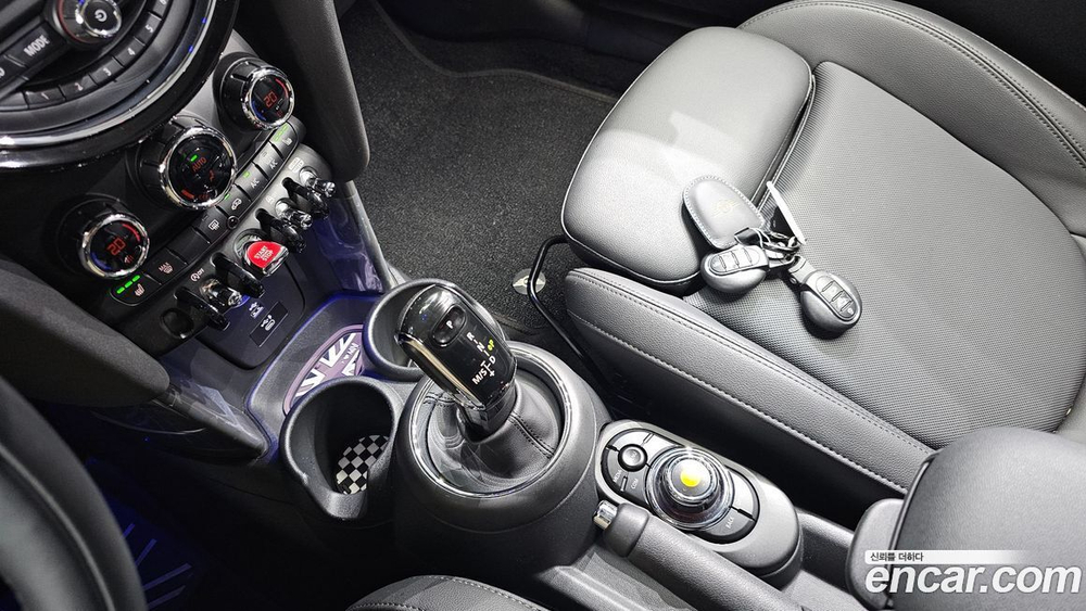 Mini Cooper HIGH (03.2021)