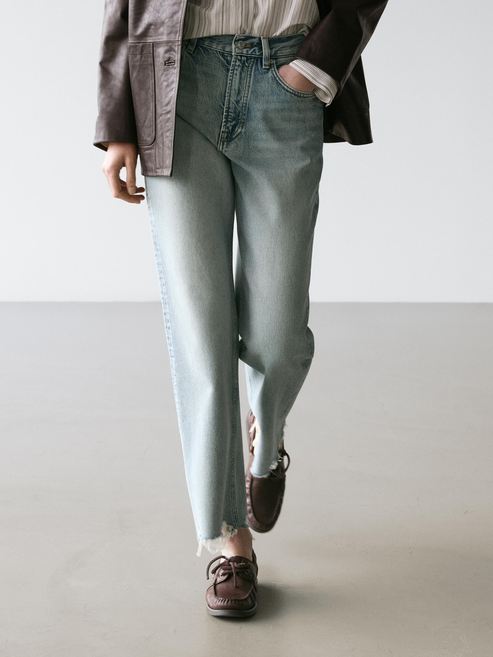 Massimo Dutti Прямые джинсы с высокой талией, светло-голубой