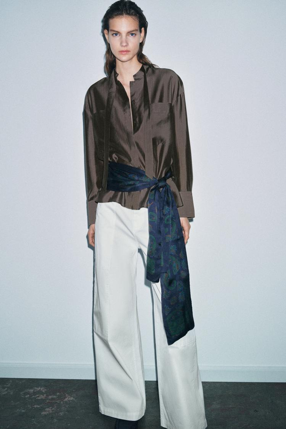 ZARA РУБАШКА С КАРМАНАМИ И ЗАВЯЗКАМИ — ZW COLLECTION, СЕРОВАТО-КОРИЧНЕВЫЙ