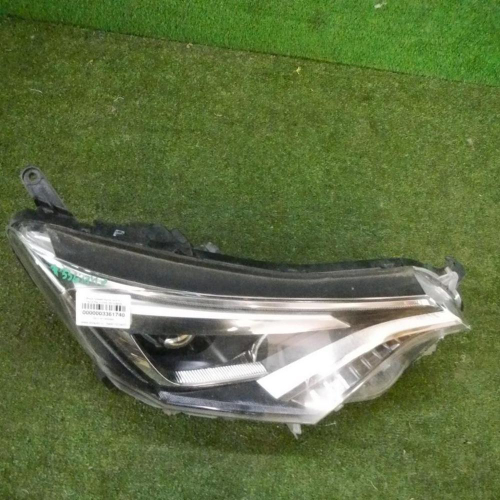 Фара правая Toyota RAV4 4 CA40 (2015-2019) LED