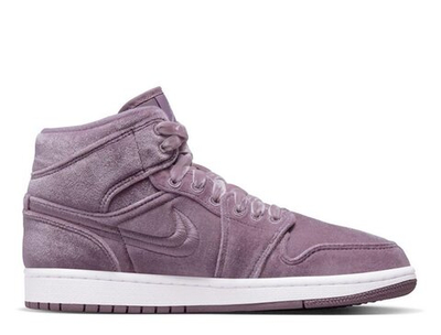 Баскетбольные кроссовки Women's Air Jordan 1 Mid SE "Purple Velvet"