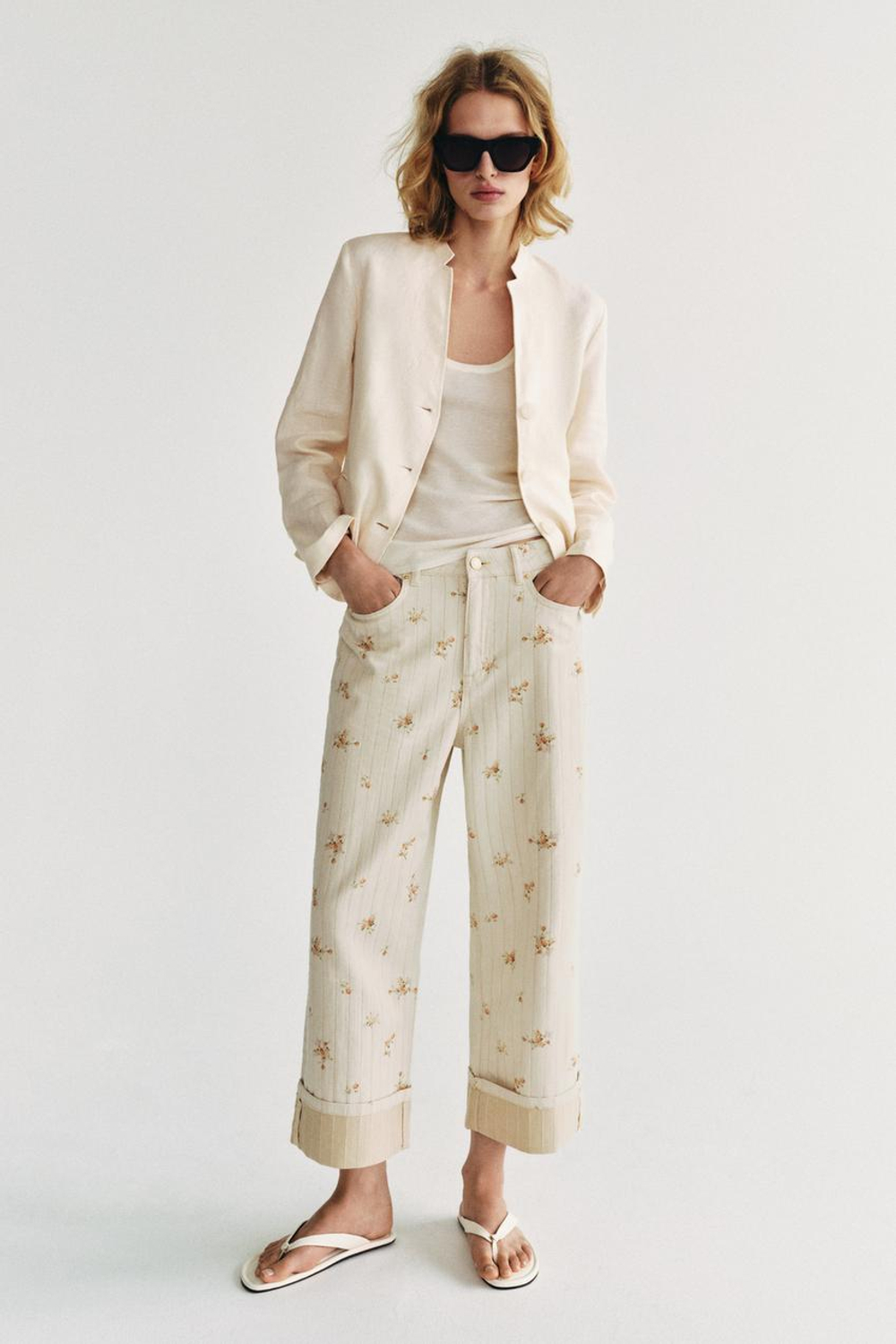 ZARA ДЖИНСЫ TAPERED СО СРЕДНЕЙ ПОСАДКОЙ И ЦВЕТОЧНЫМ ПРИНТОМ — ZW COLLECTION, БЕЖЕВЫЙ