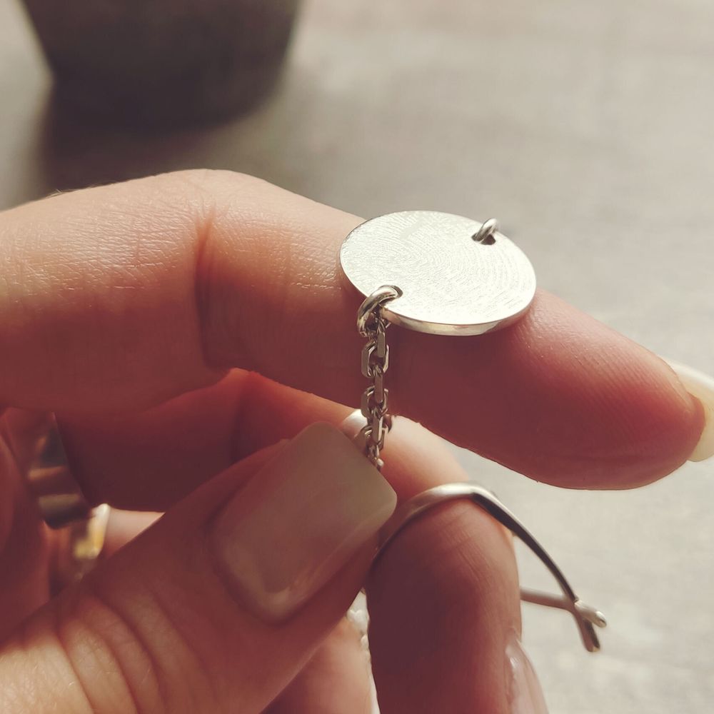 Серебряный браслет с гравировкой отпечатка пальца на заказ