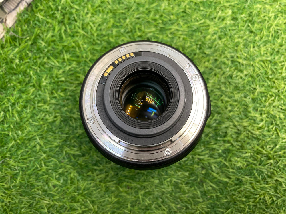 Canon EF-S 17-85mm 4-5.6 IS USM