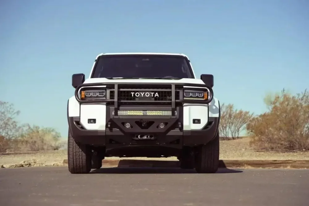 Силовой передний бампер со светодиодами на Toyota Land Cruiser Prado 250 LC250 крузер крузак защитный обвес дополнительный свет