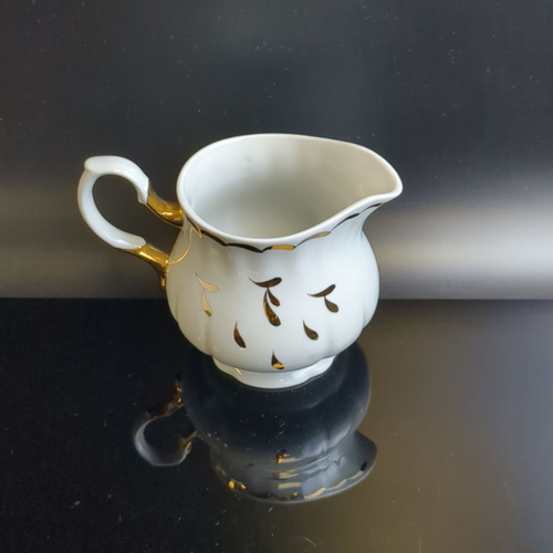 Молочник из белого фарфора с золоченым декором, ручная работа, 10 см, Dobrush porcelain Беларусь в винтажом стиле