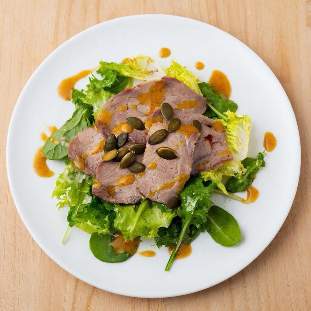 Салат с языком в горчичной заправке