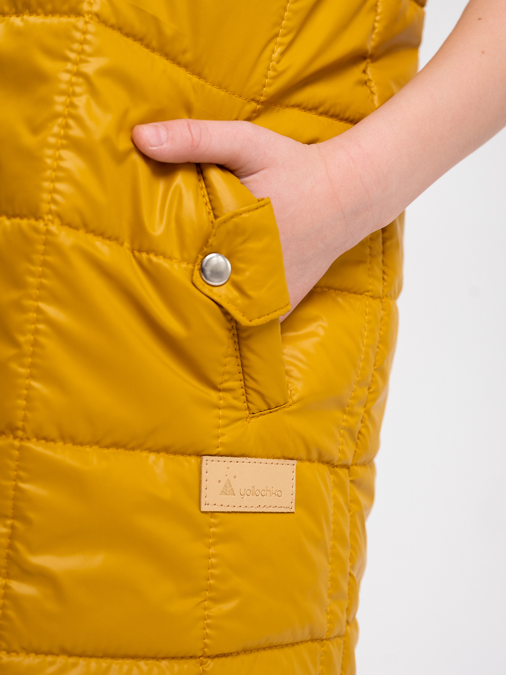 Жилет для девочки "Хит" горчица