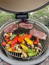 Керамический гриль Kamado Joe Classic III, 46 см (красный), с ножками и столиками