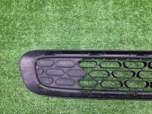 Решетка переднего бампера Mini Hatch F56 (13-18)