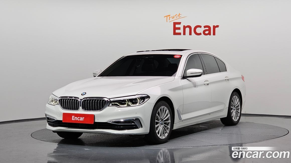 BMW 5 Series (G30) 520i Luxury (08.2020)