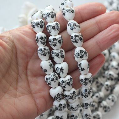 Бусина Сердце, керамика, белая с черной росписью, 12 мм, 1 шт, МК002