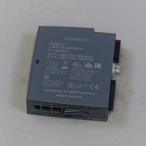 SIEMENS  6ES7135-6HB00-0CA1