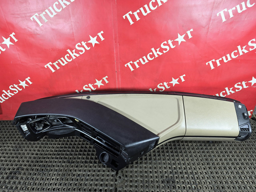 Торпедо салона кабины в сборе 2019г