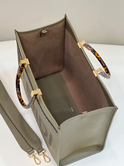Fendi Sunshine Medium 35 cm