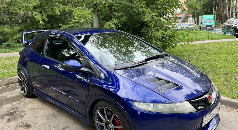 Капот с жабрами mugen Honda Civic 8 5D