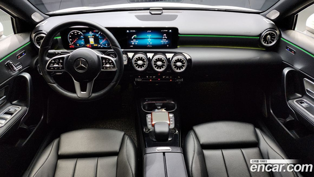 Mercedes-Benz A-Class W177 A220 Hatchback (02.2021)