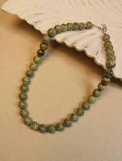 Чокер из змеевика «Тихий Лес»