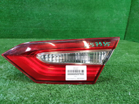 Фонарь правый внут Toyota Camry xv70 17-нв галоген