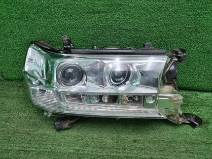 Битая Фара правая Land Cruiser 200 (15-21) LED