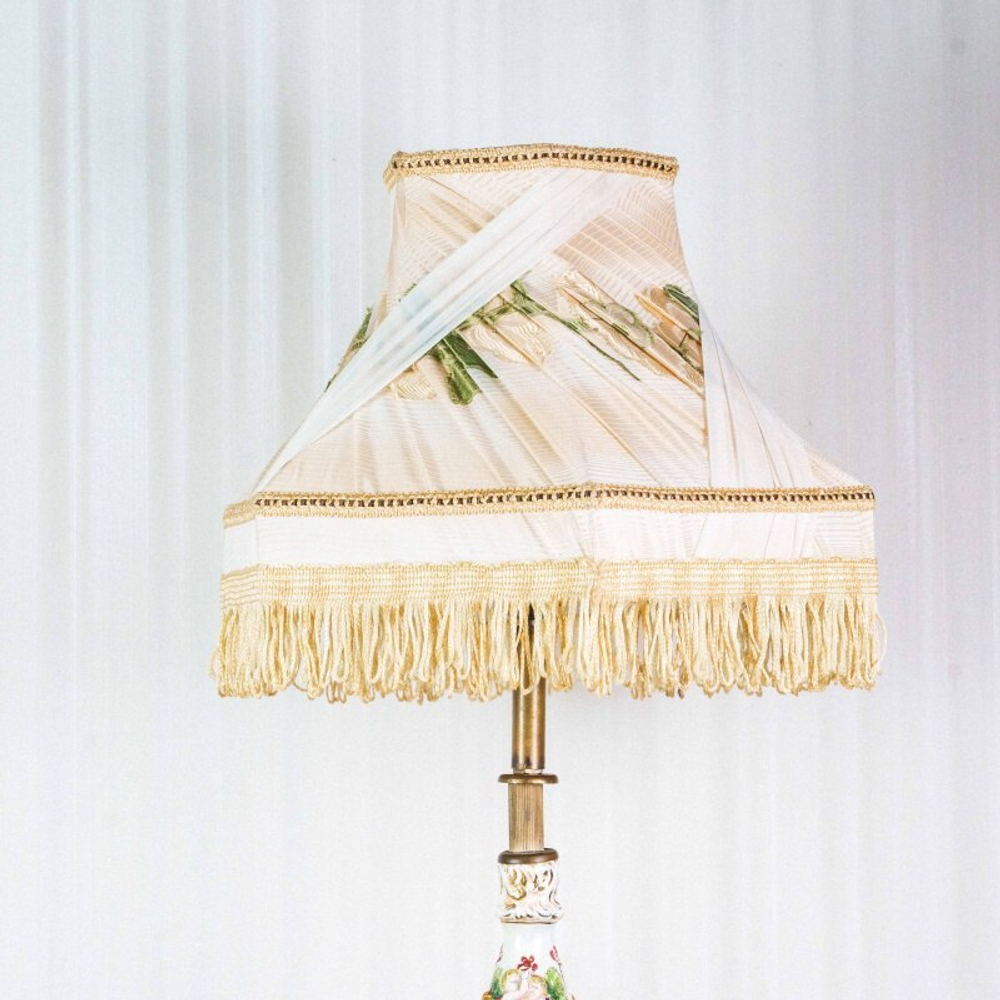 Элегантный торшер в стиле CAPODIMONTE