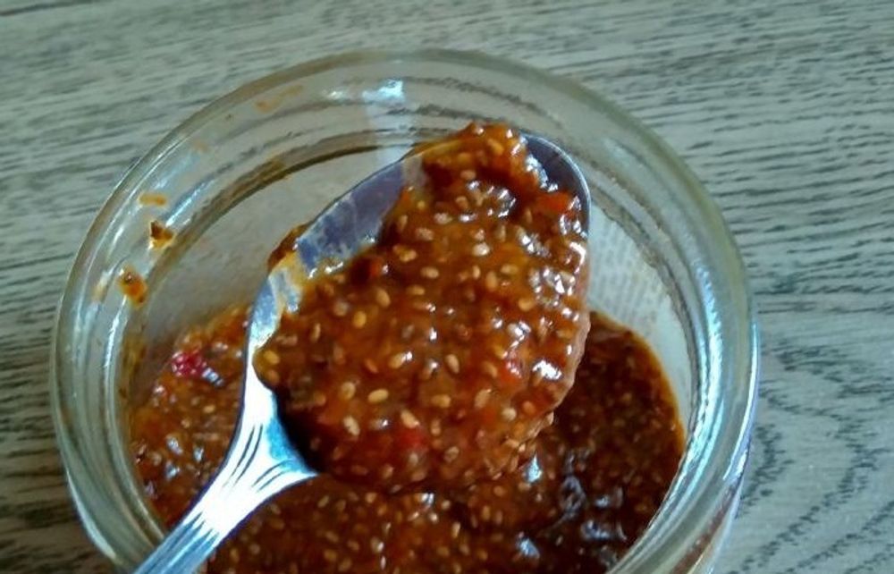 Икра из семян чиа с томатом и базиликом Soymik, 200 г